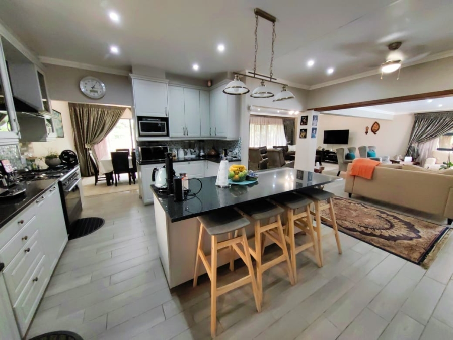 4 Bedroom Property for Sale in Grimbeeck Park North West